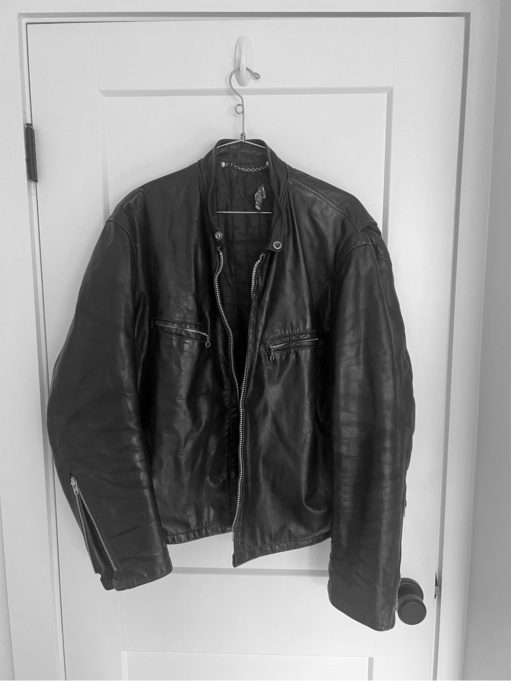 Vintage 1970s Cafe Racer Moto Full Grain Leather Jacket Talon Zippers Large